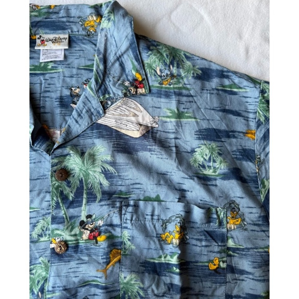 Walt Disney World Mickey Hawaiian Shirt XXL Blue Rayon Fishing Boat Aloha Casual - Picture 3 of 14